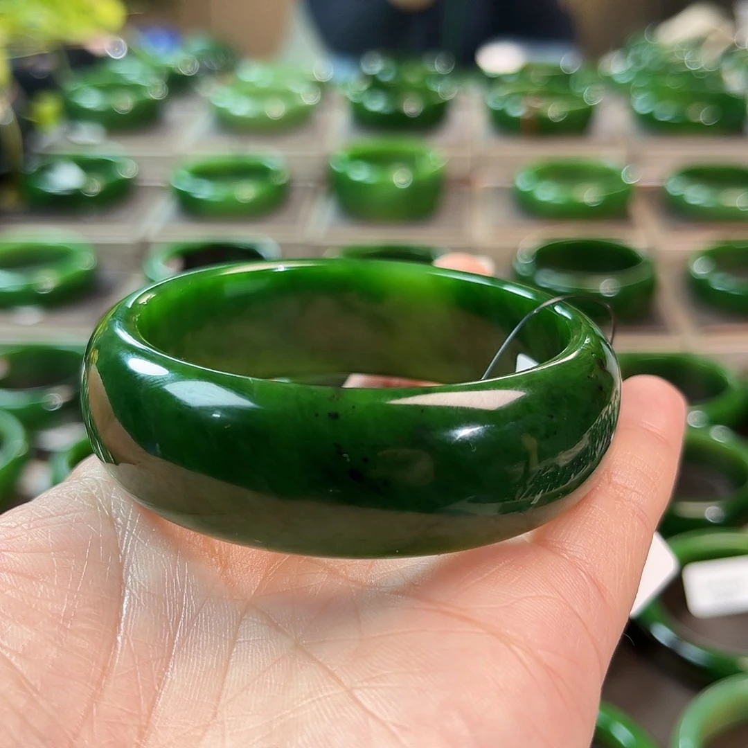 未镶嵌手镯和田玉（碧玉）