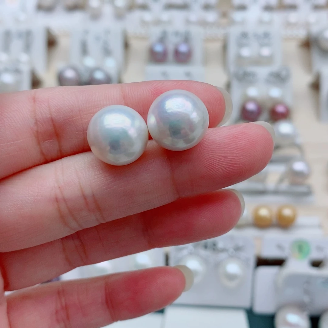 反***王银S925镶嵌淡水珍珠耳饰12mm