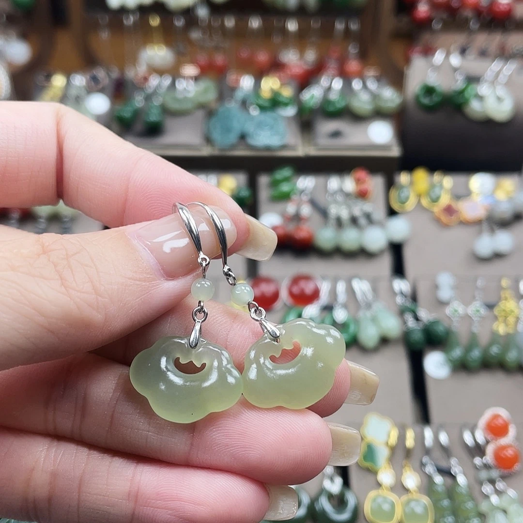 和田玉银S925镶嵌耳饰