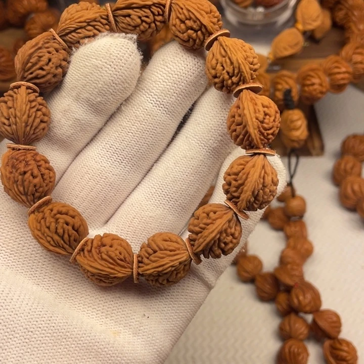 桃木6号链接桃核手串一个