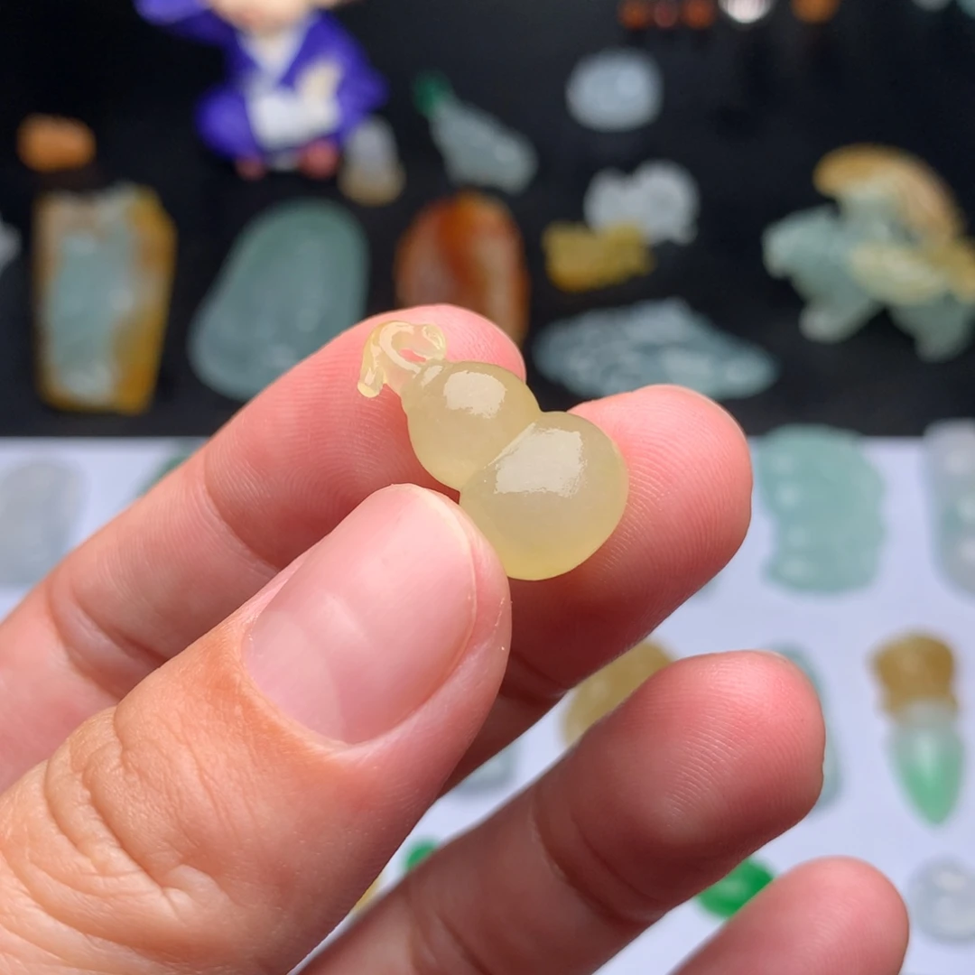 定制翡翠未镶嵌葫芦