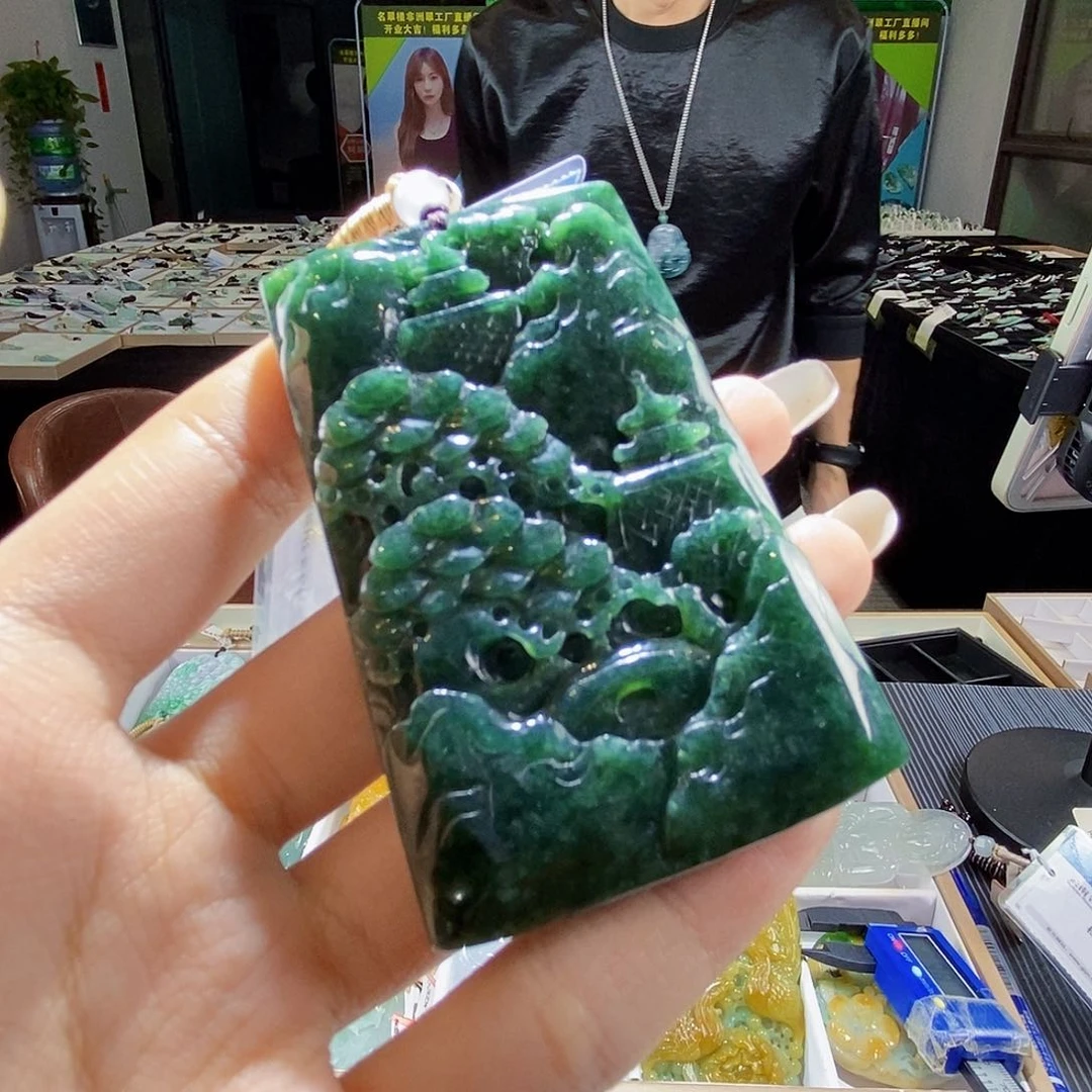 颈饰未镶嵌翡翠翡翠