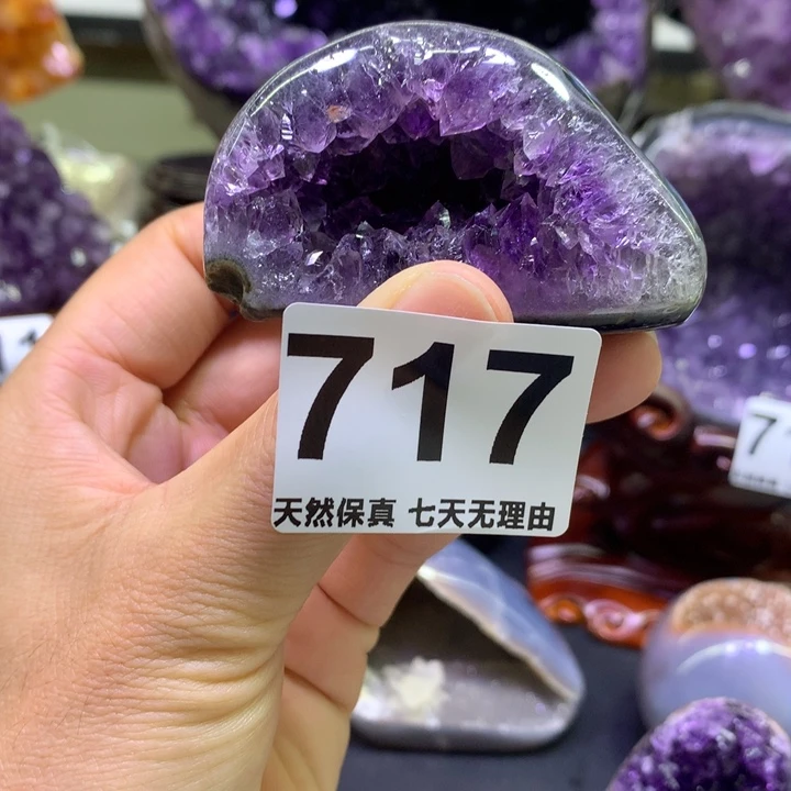 水晶未镶嵌摆件水晶