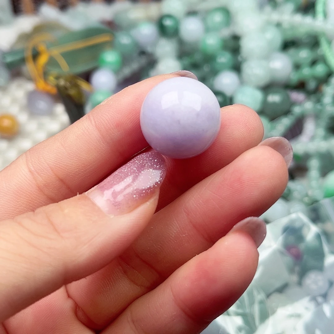 柚***叶翡翠未镶嵌颈饰翡翠