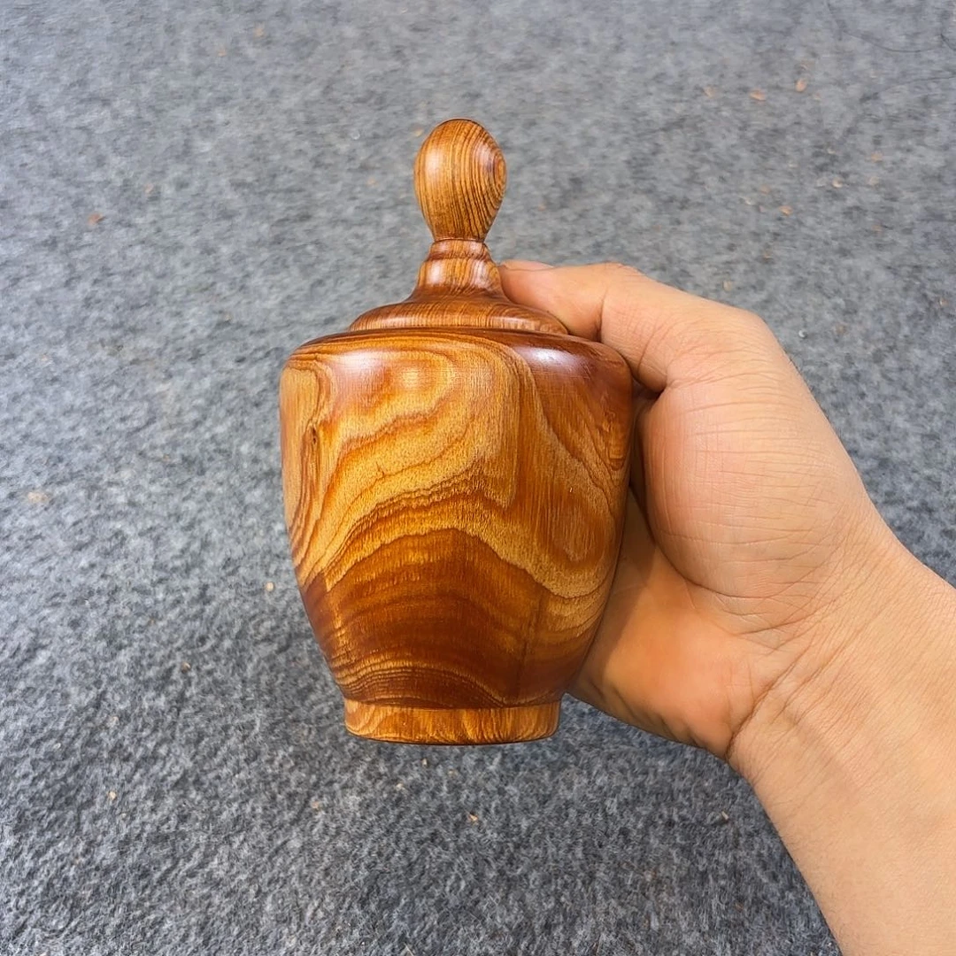 崖柏糖心茶叶罐崖柏