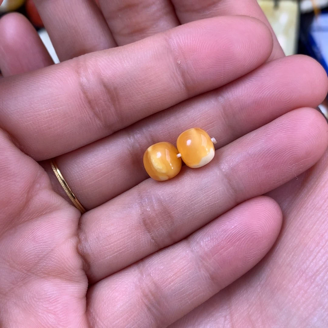 琥珀裸石未镶嵌蜜蜡