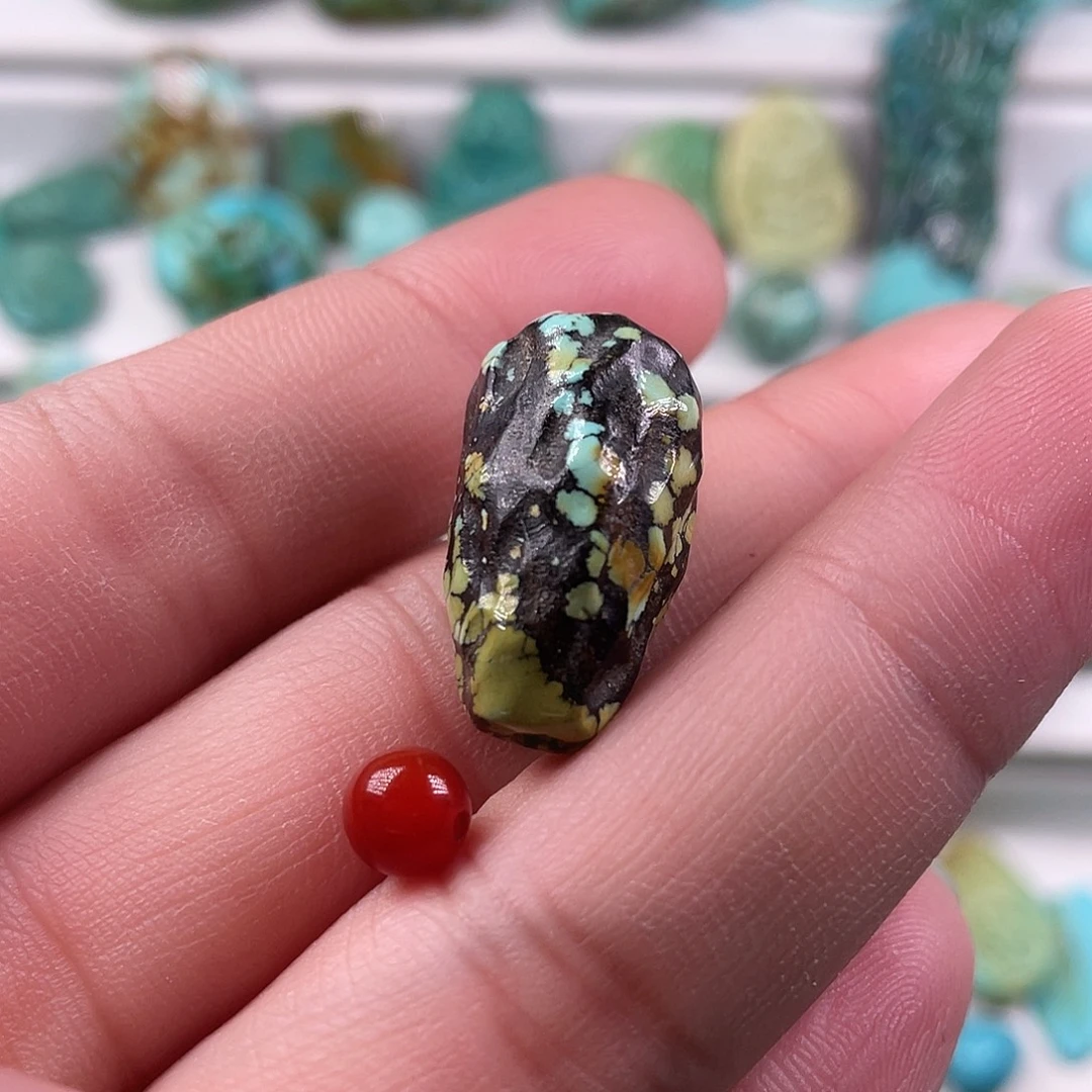 南红玛瑙未镶嵌颈饰