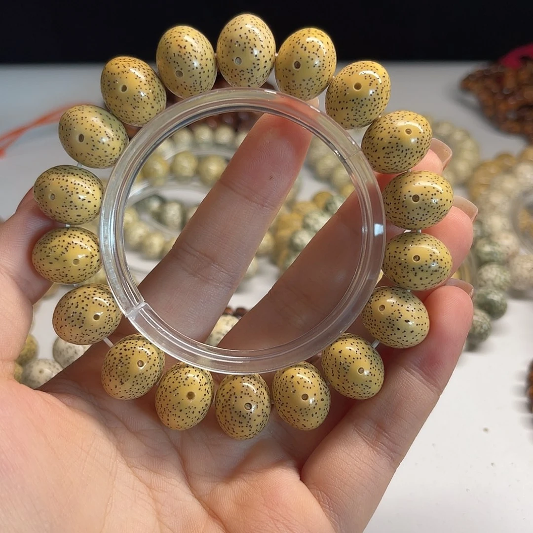 如***电吊坠星月菩提16/13。正月