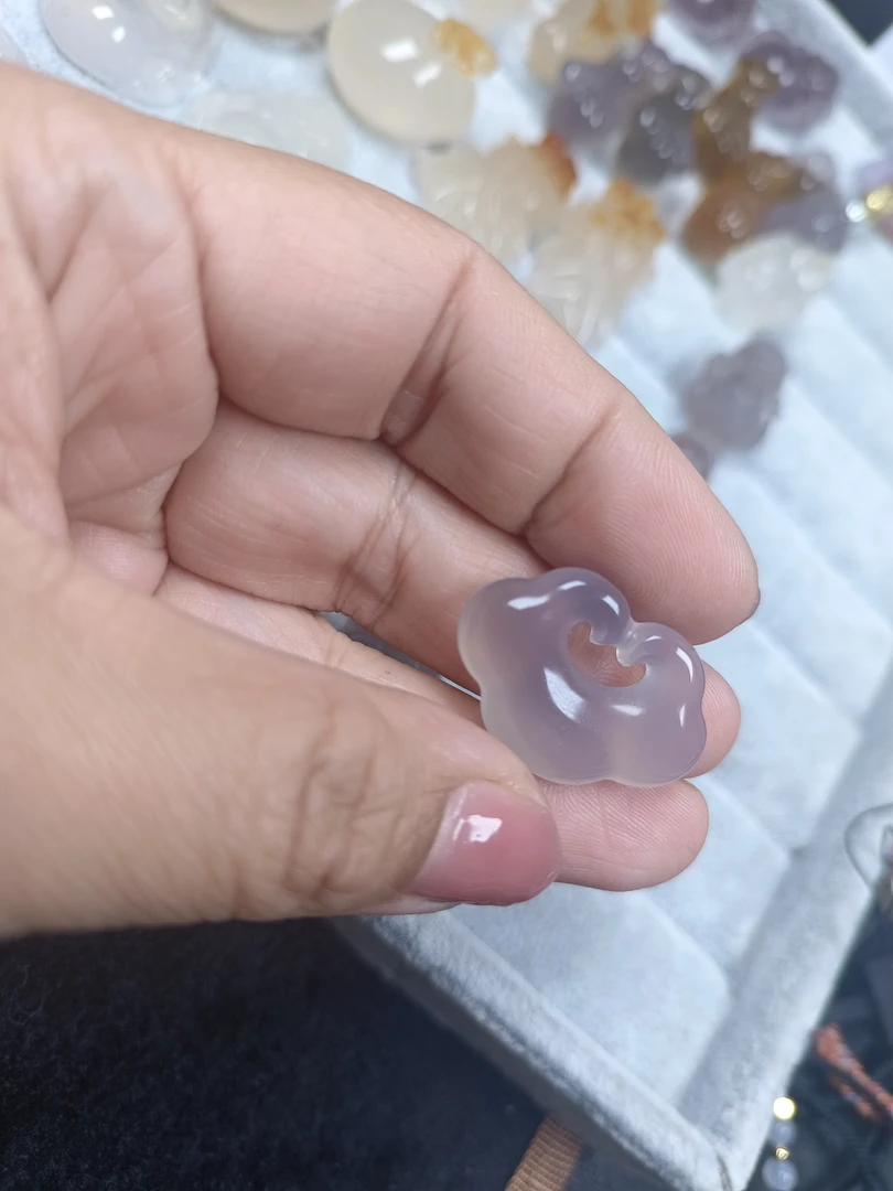 天然玛瑙玉髓吊坠