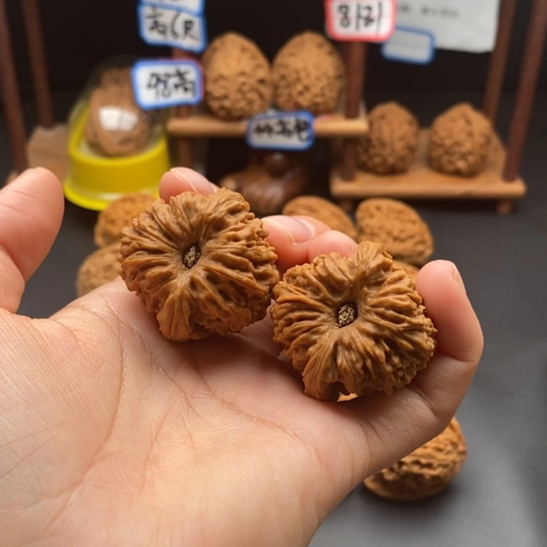 雒***龙吊坠文玩核桃窝头凹底