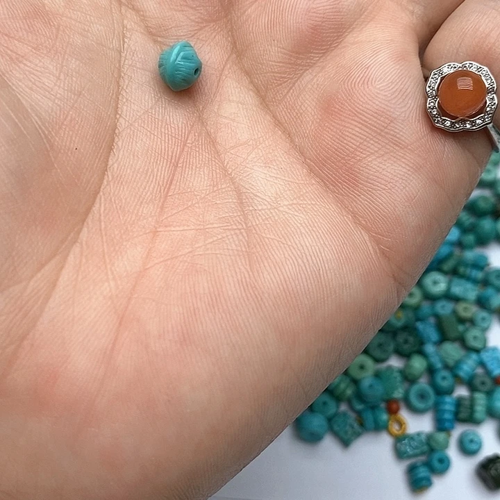 未镶嵌南红玛瑙珠宝奇石