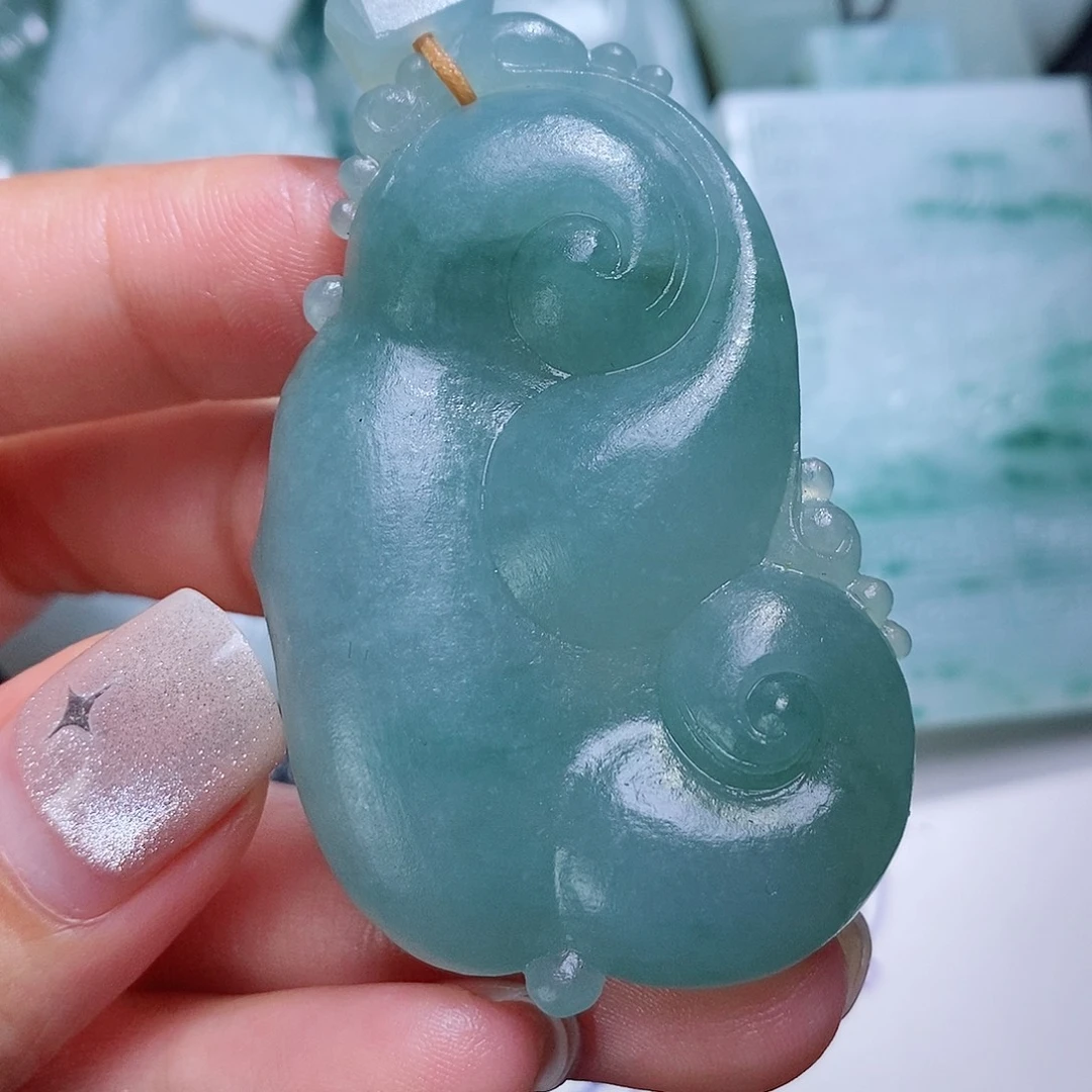 未镶嵌定制翡翠毛货付款后确认抛光