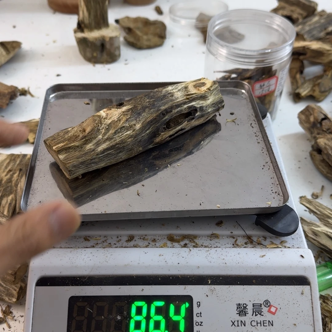 沉香沉香碎屑绿绮楠沉香86克