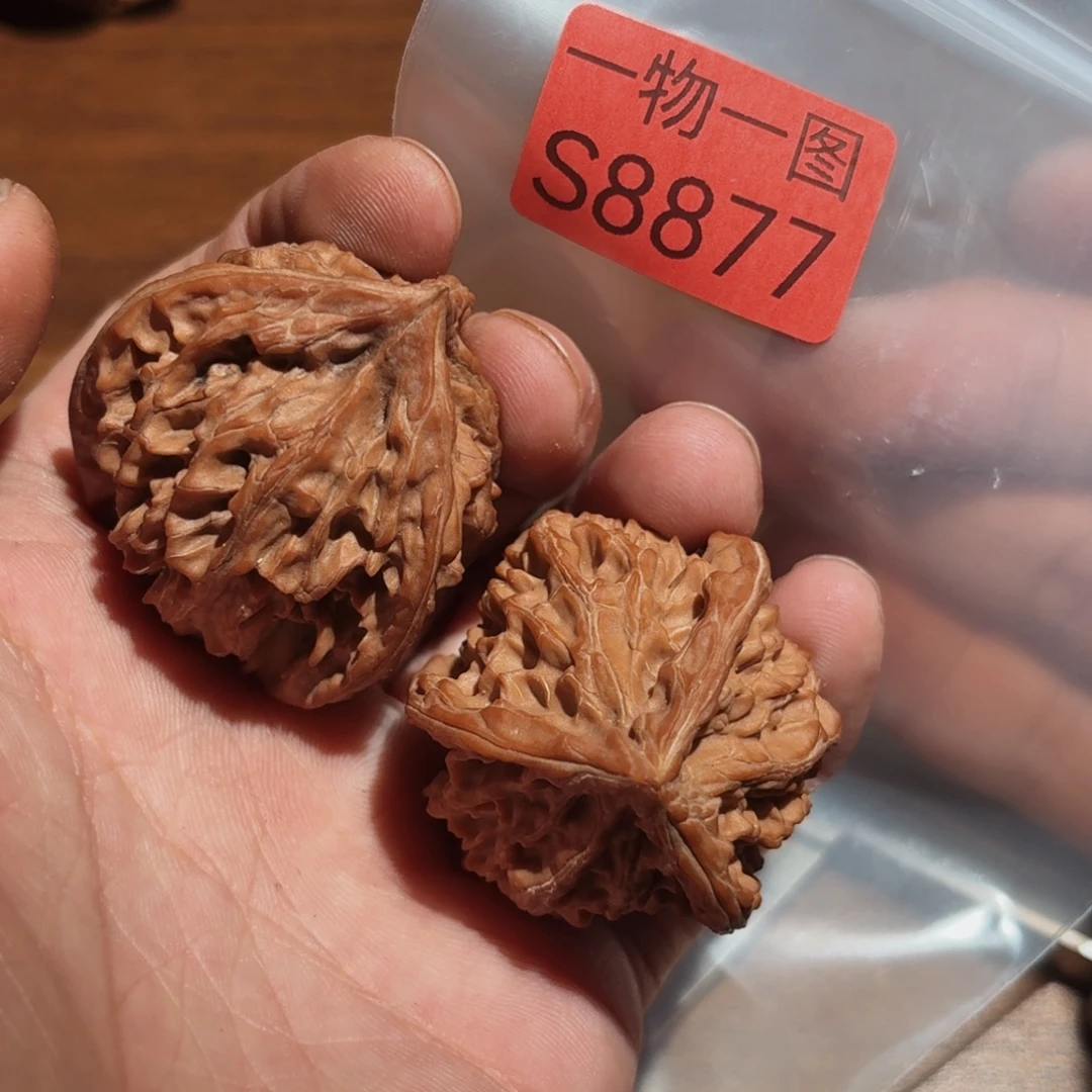 吊坠文玩核桃三棱
