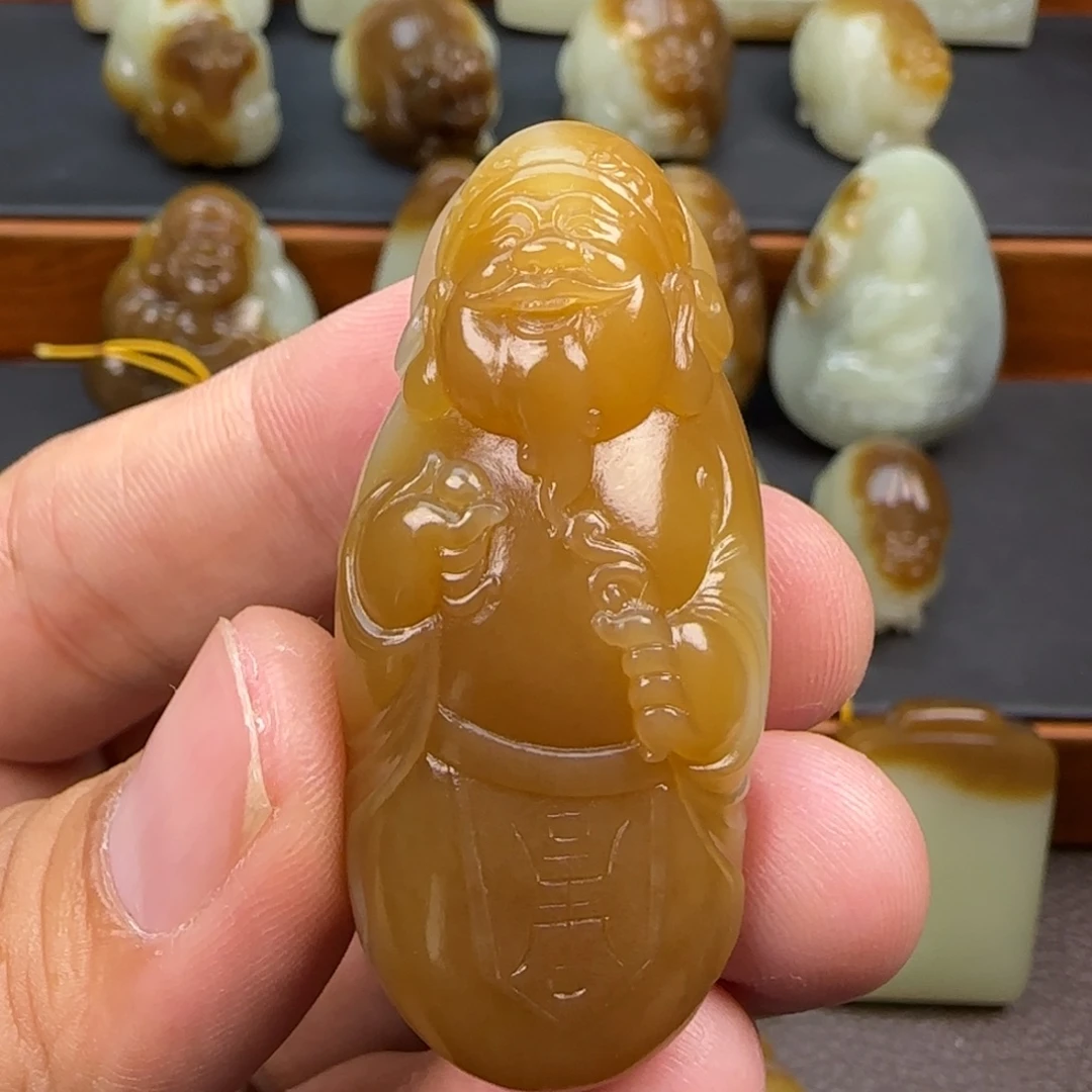 和田玉（糖玉）未镶嵌颈饰