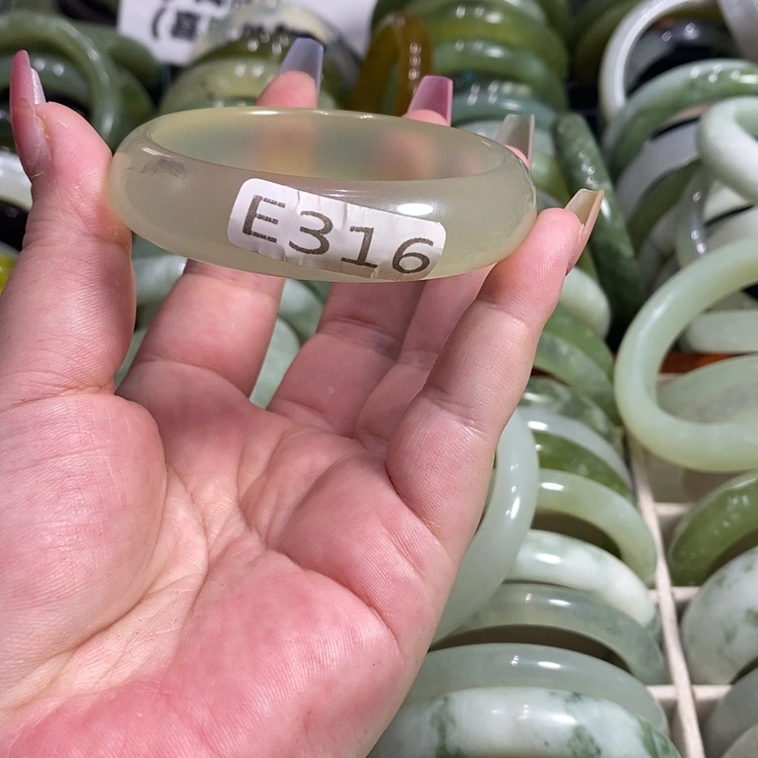 朱***珠未镶嵌透闪石-蛇纹石玉手镯53
