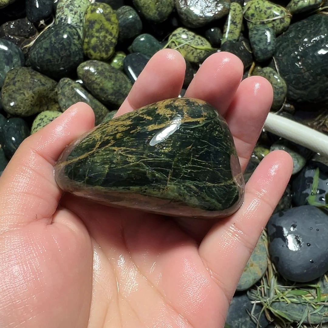 蛇纹石玉合金珠宝奇石Z*