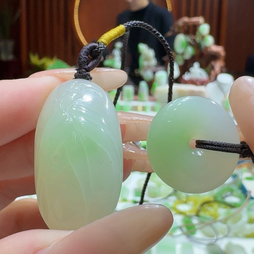 和田玉翠青祝福未镶嵌