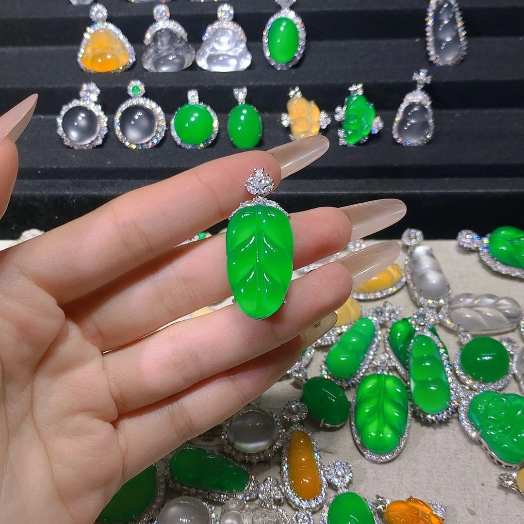 银S925镶嵌颈饰玛瑙/玉髓我**菲