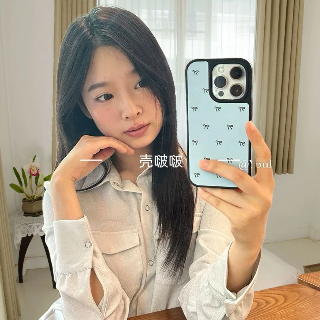 韩系天蓝蝴蝶结网红款16pro手机壳防摔黑框适用苹果11/12/13/14/1