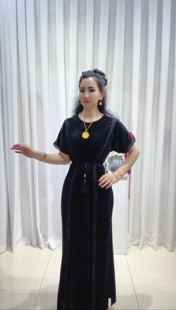 长款秋季时尚长裙圆领常规系扣连衣裙蕾丝H型裙修身