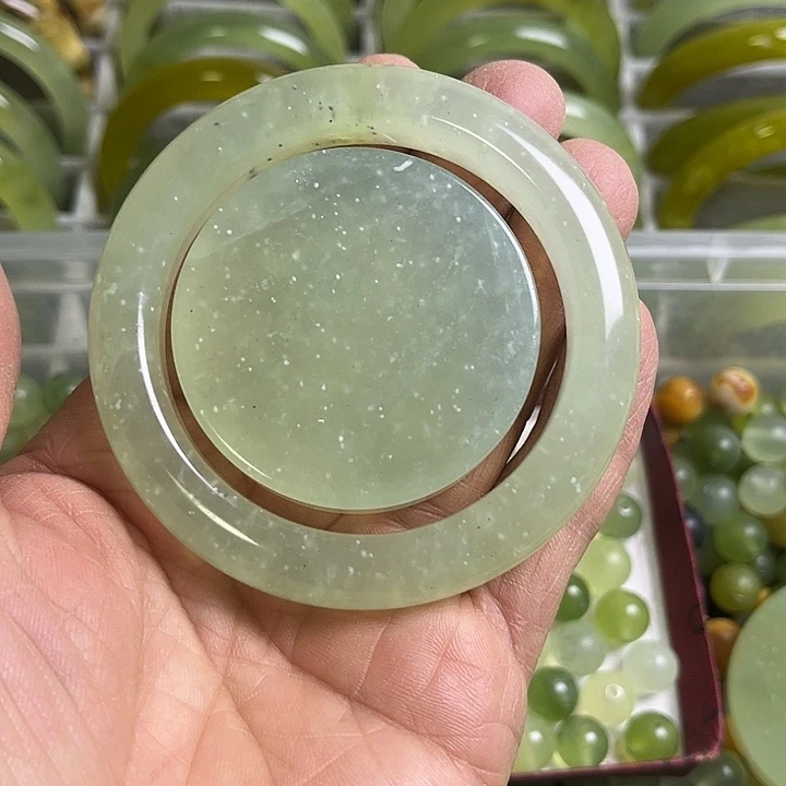 合金蛇纹石玉颈饰
