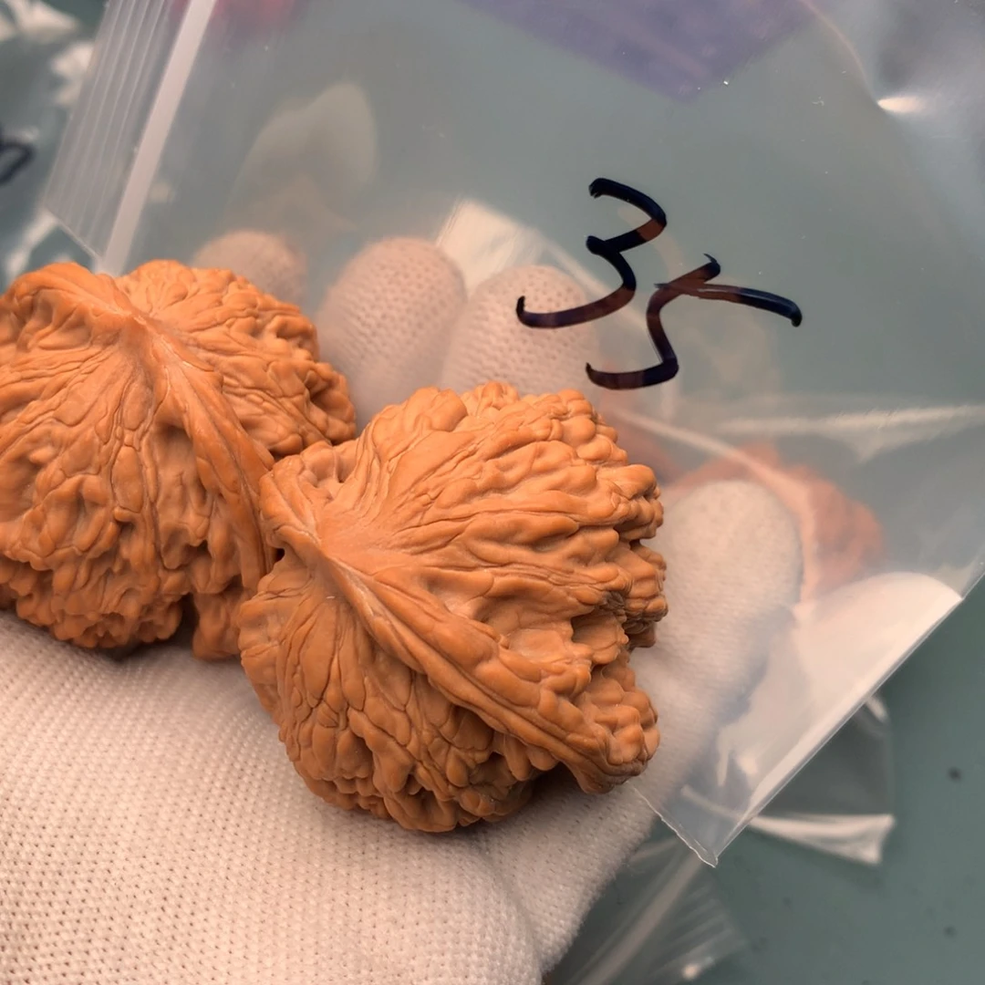 文玩核桃把件?****墩虎头35