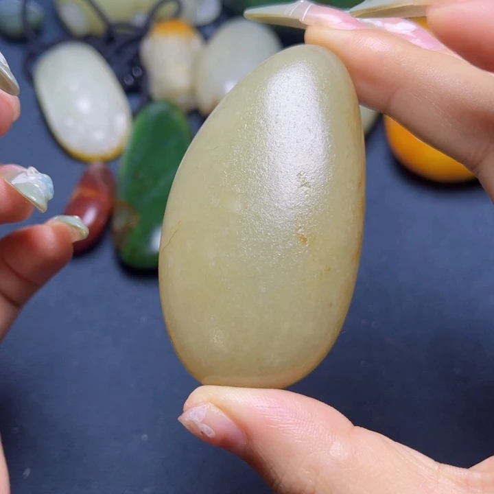 未镶嵌和田玉珠宝奇石