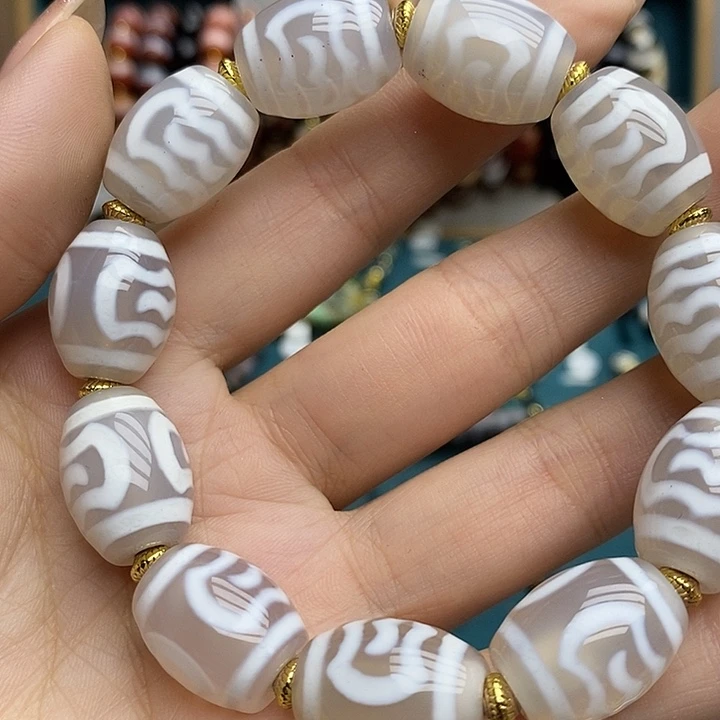 玛瑙/玉髓颈饰合金