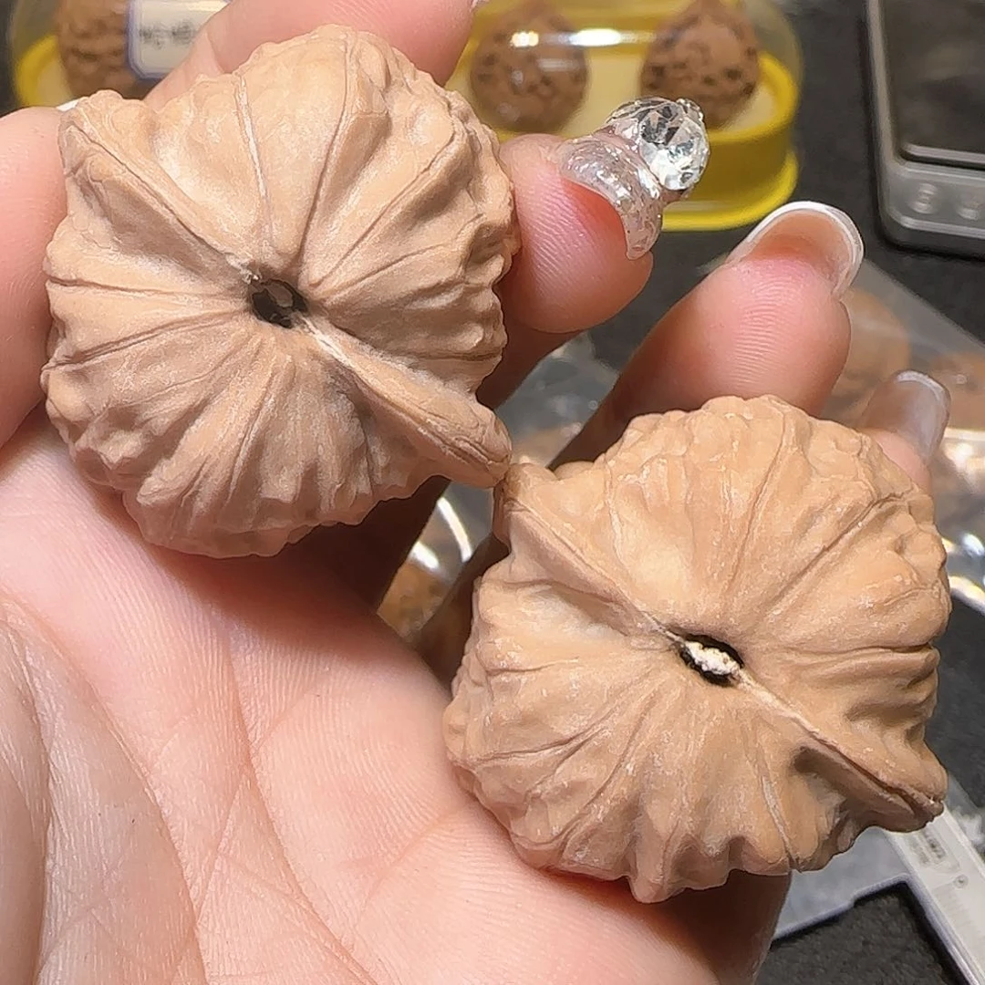 文玩核桃吊坠40全品敦煌