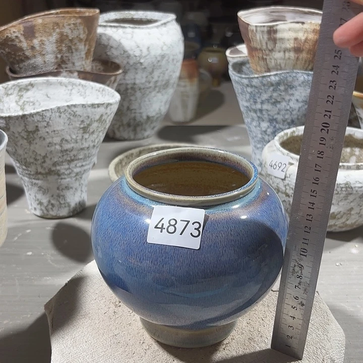 摆件高15，口9，无孔4873