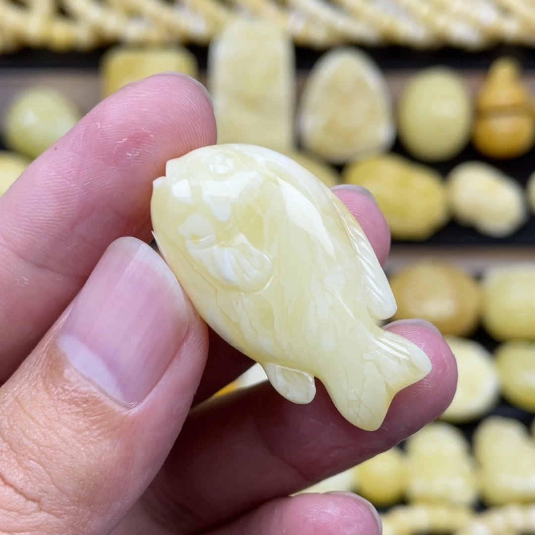 琥珀未镶嵌裸石琥珀蜜蜡