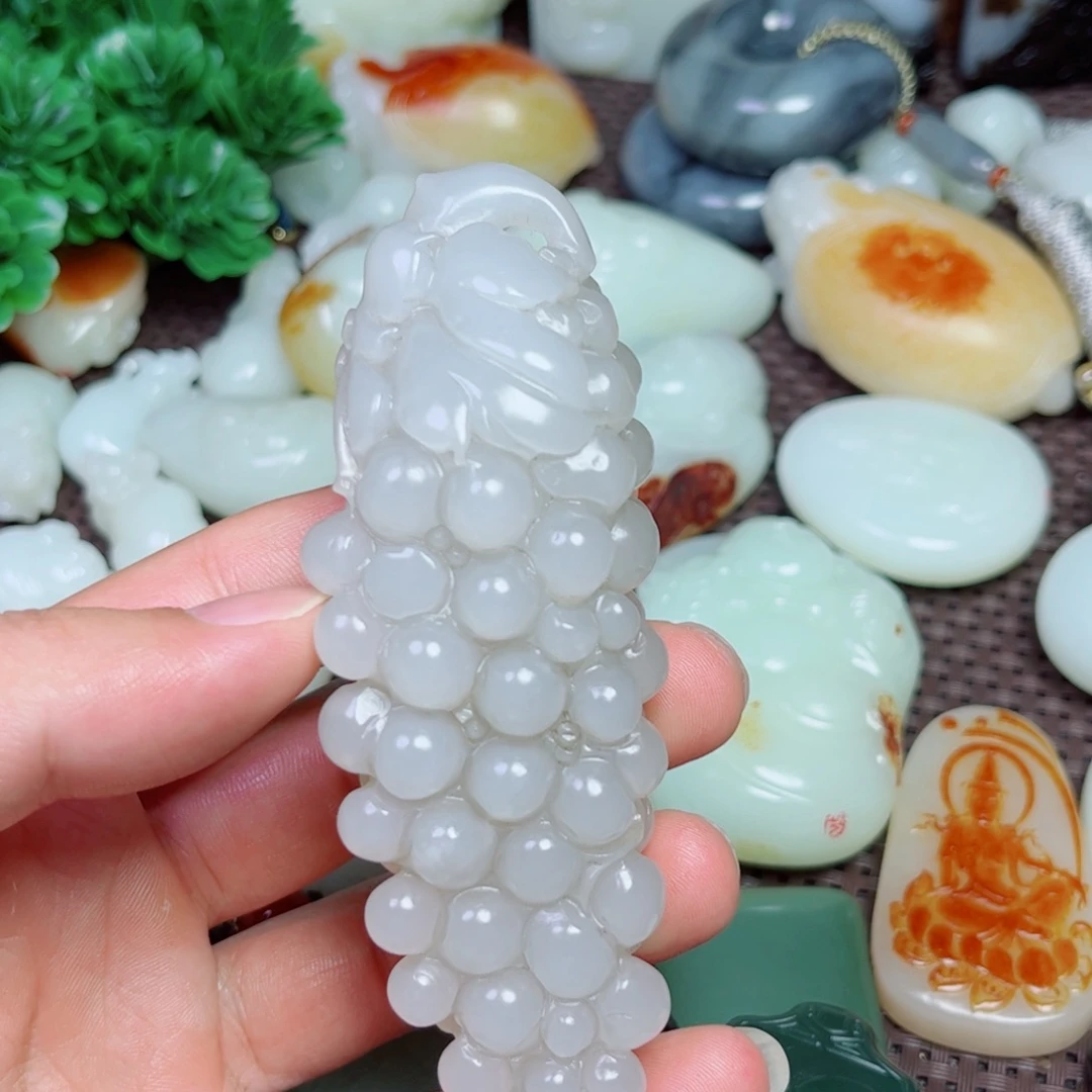 和田玉（糖玉）未镶嵌颈饰