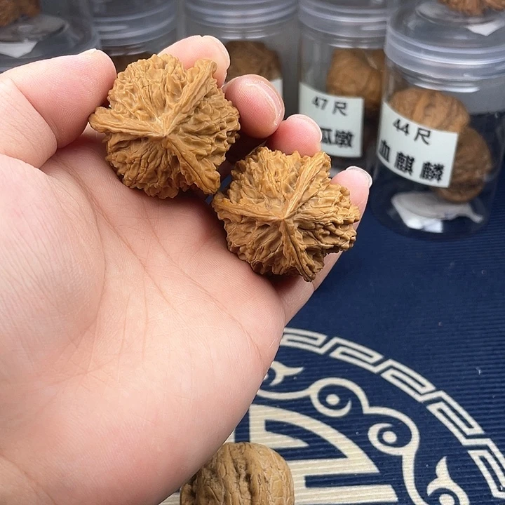 文玩核桃吊坠40全品盘山三棱正奔