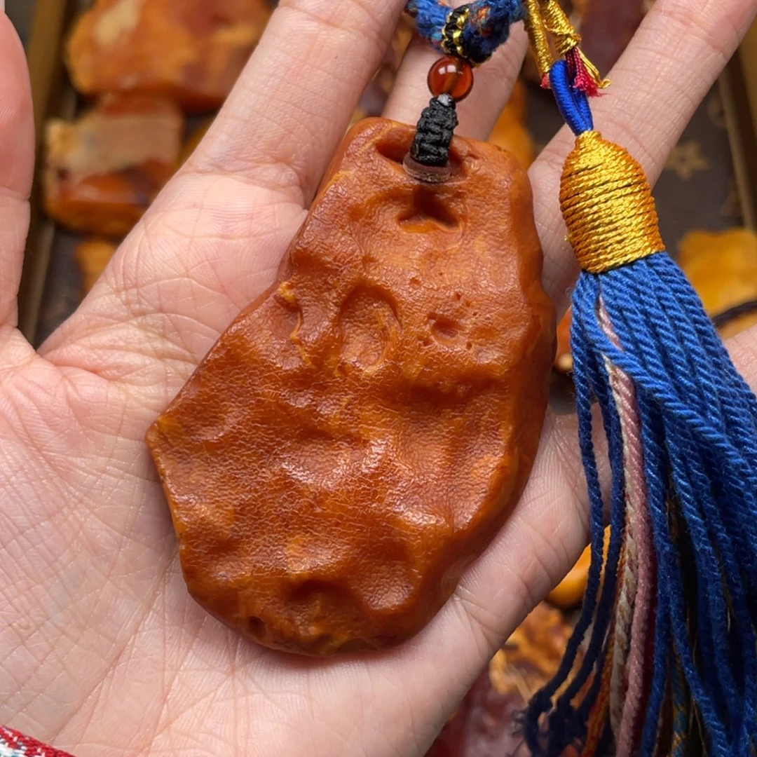 琥珀未镶嵌珠宝奇石