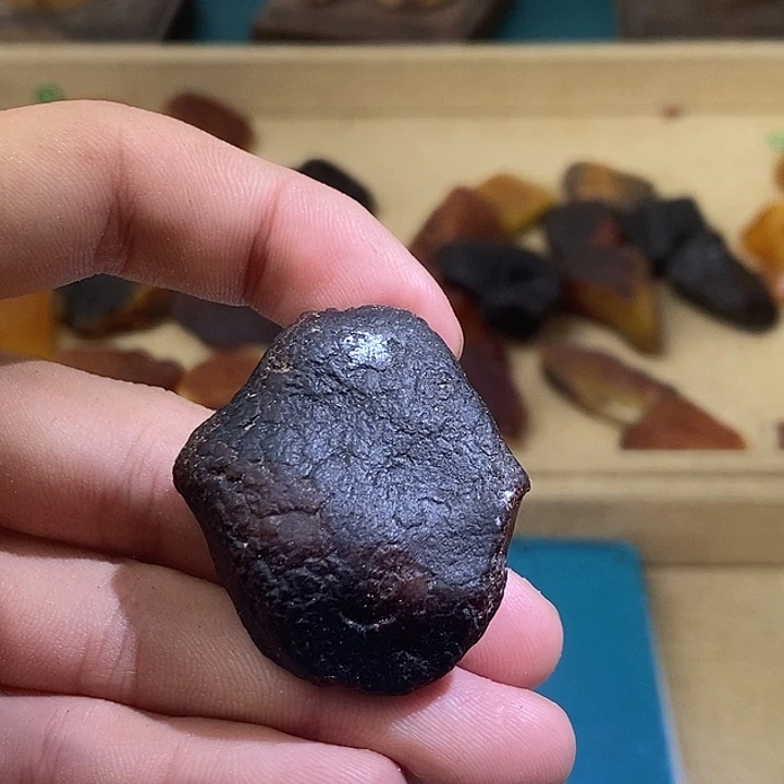 琥珀未镶嵌裸石蜜蜡