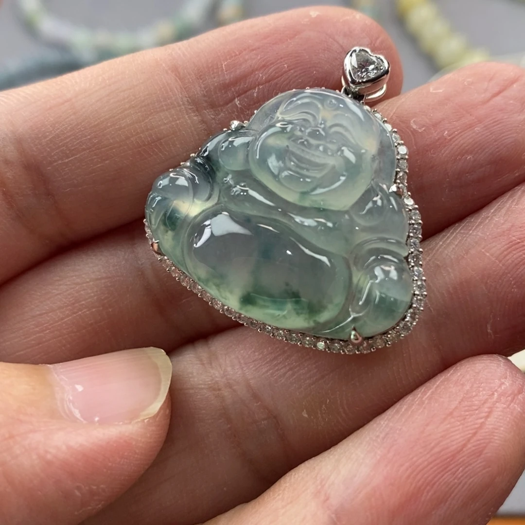 翡翠18K金镶嵌颈饰佛公