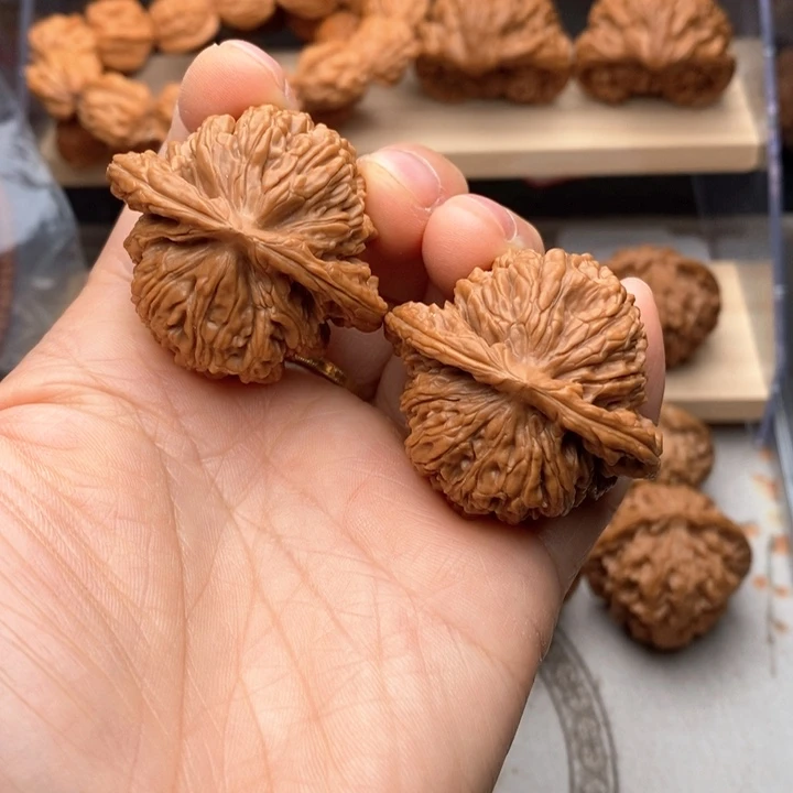 核桃把件四座楼核桃