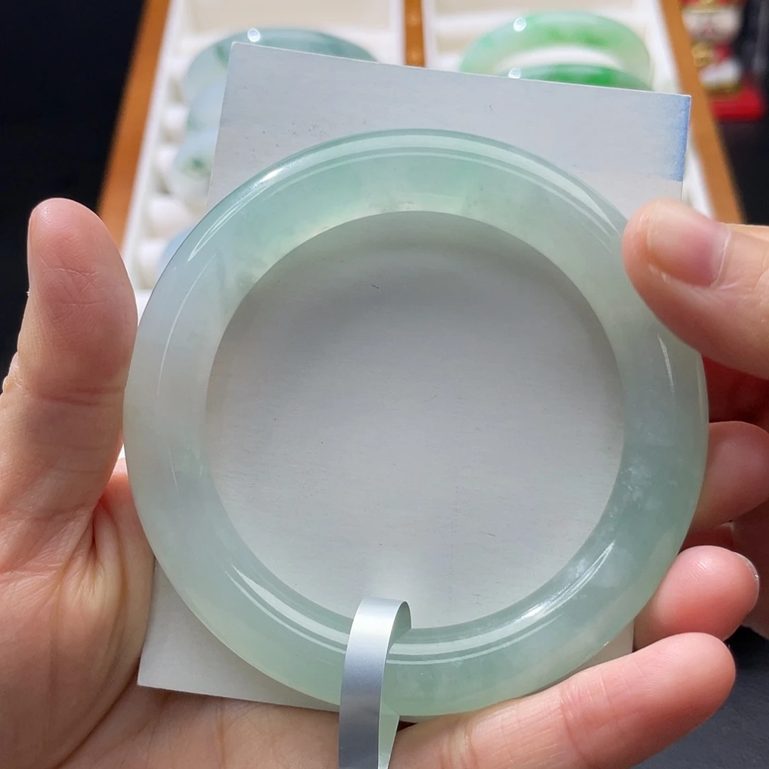 翡翠未镶嵌手镯55冰晴绿