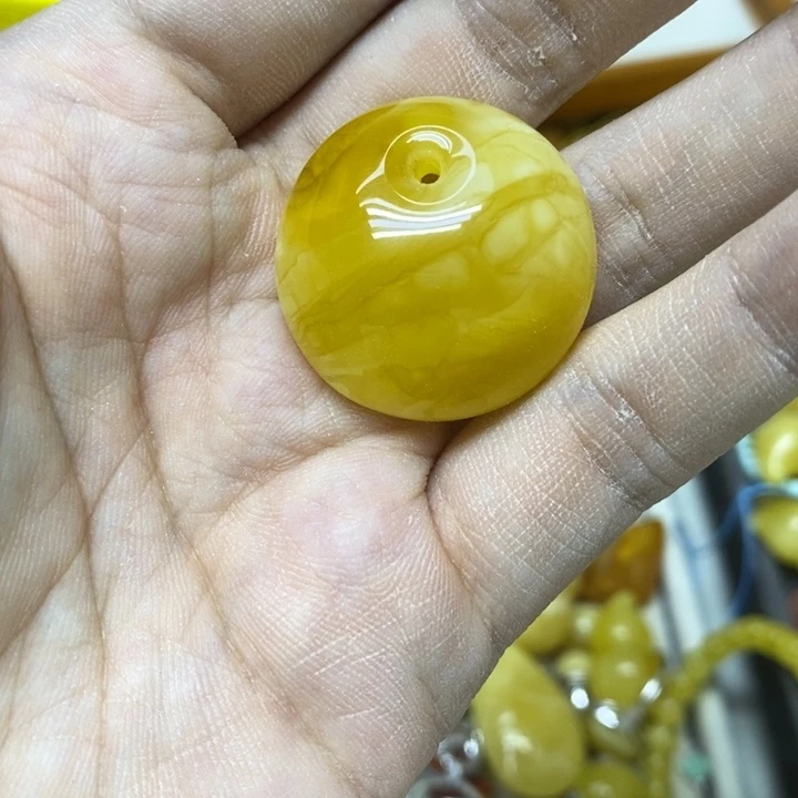 裸石蜜蜡未镶嵌吊坠