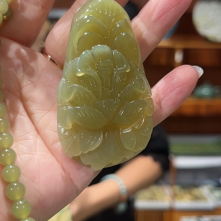 未镶嵌岫玉毛衣链
