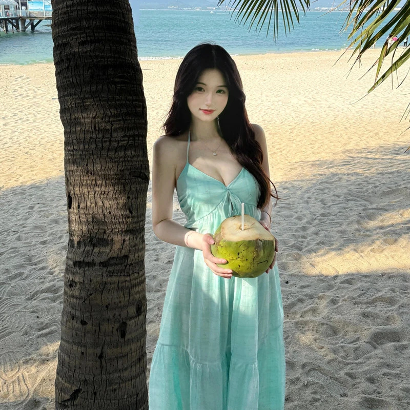 【清迈雨季】薄荷曼波风挂脖吊带长裙女露背蝴蝶结多巴胺度假连衣裙