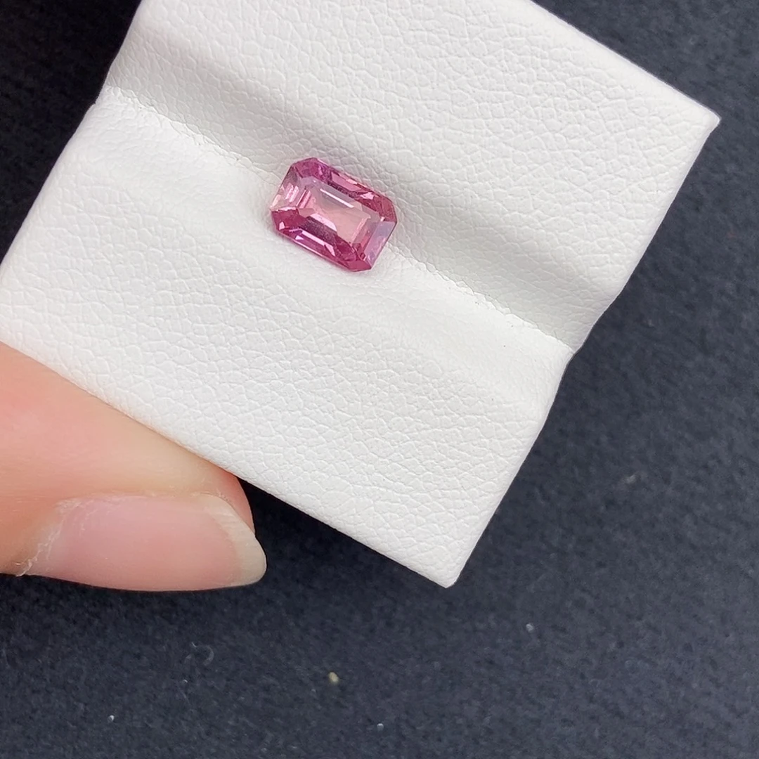 蓝宝石裸石1.12 ct