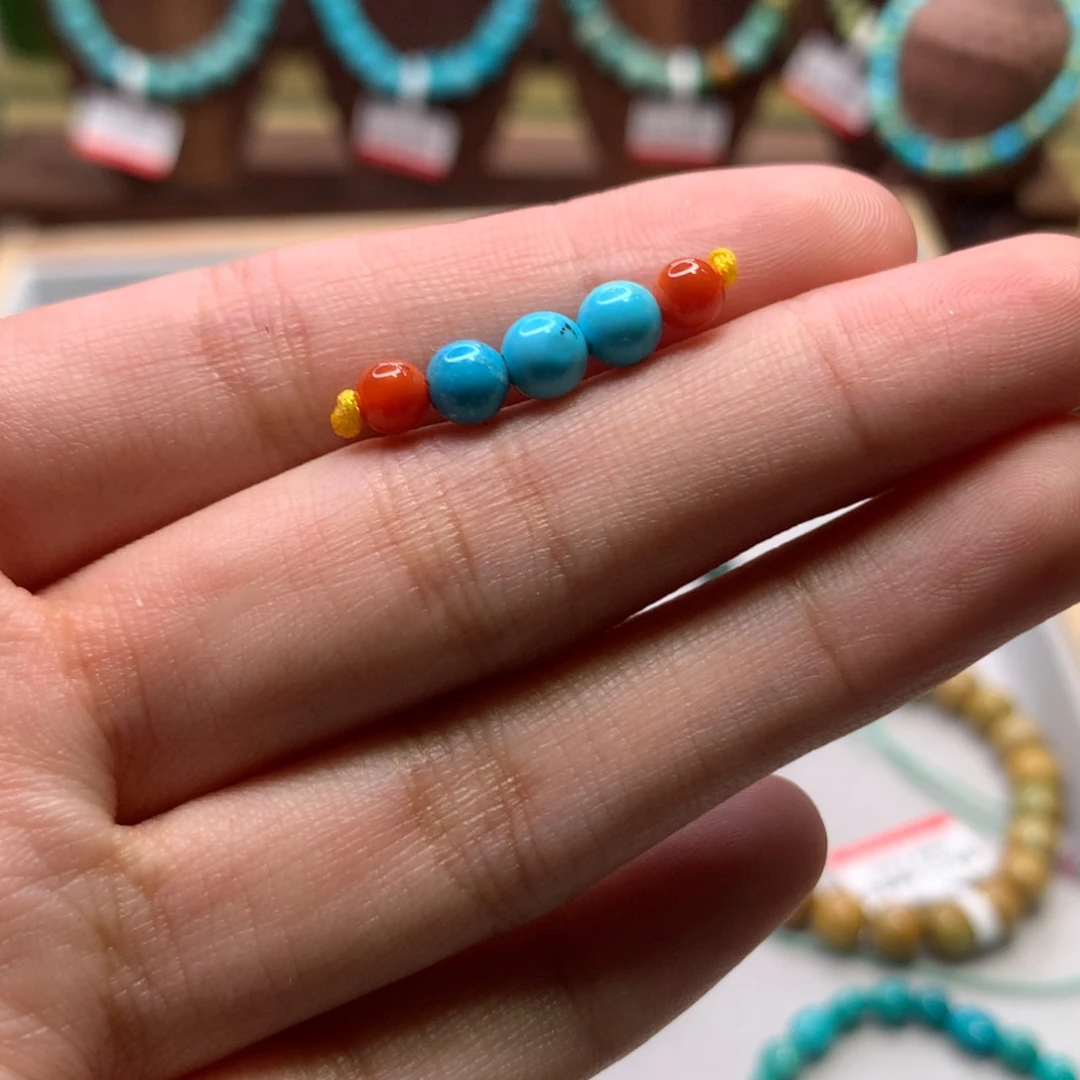 南红玛瑙配饰未镶嵌