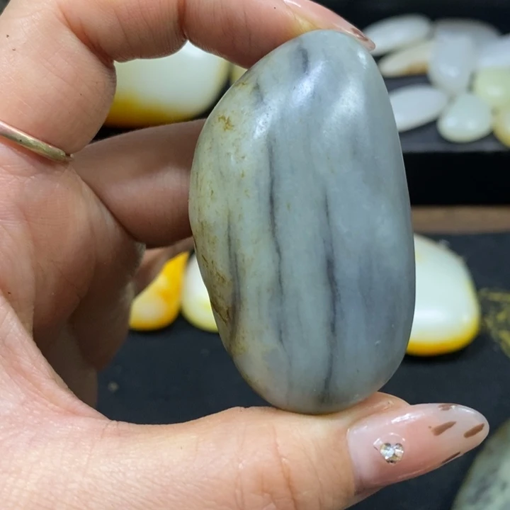 颈饰未镶嵌和田玉一****中