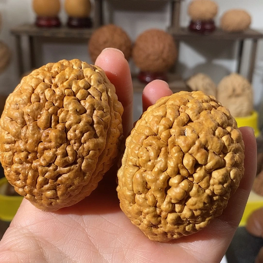 吊坠文玩核桃三瓣脑纹金刚练手不退不换不接受中差评4661