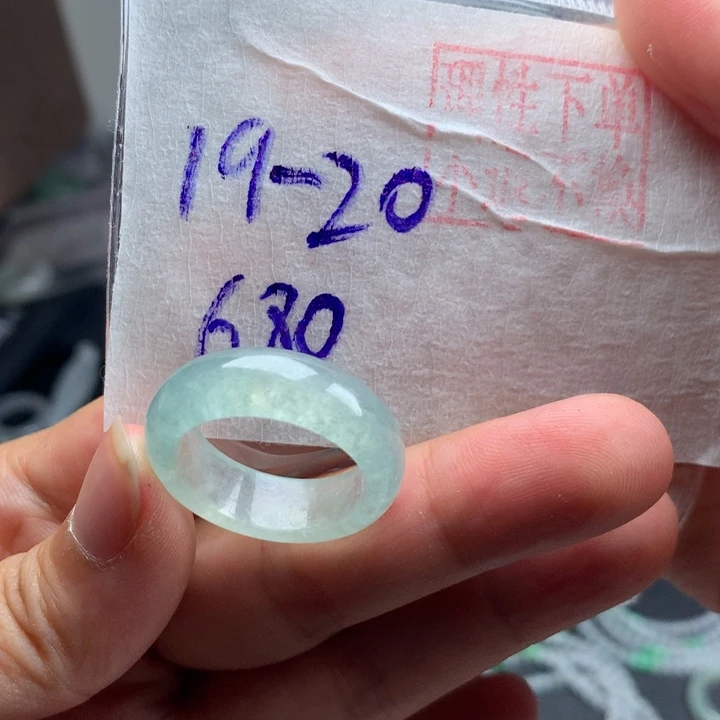 定制翡翠未镶嵌戒圈