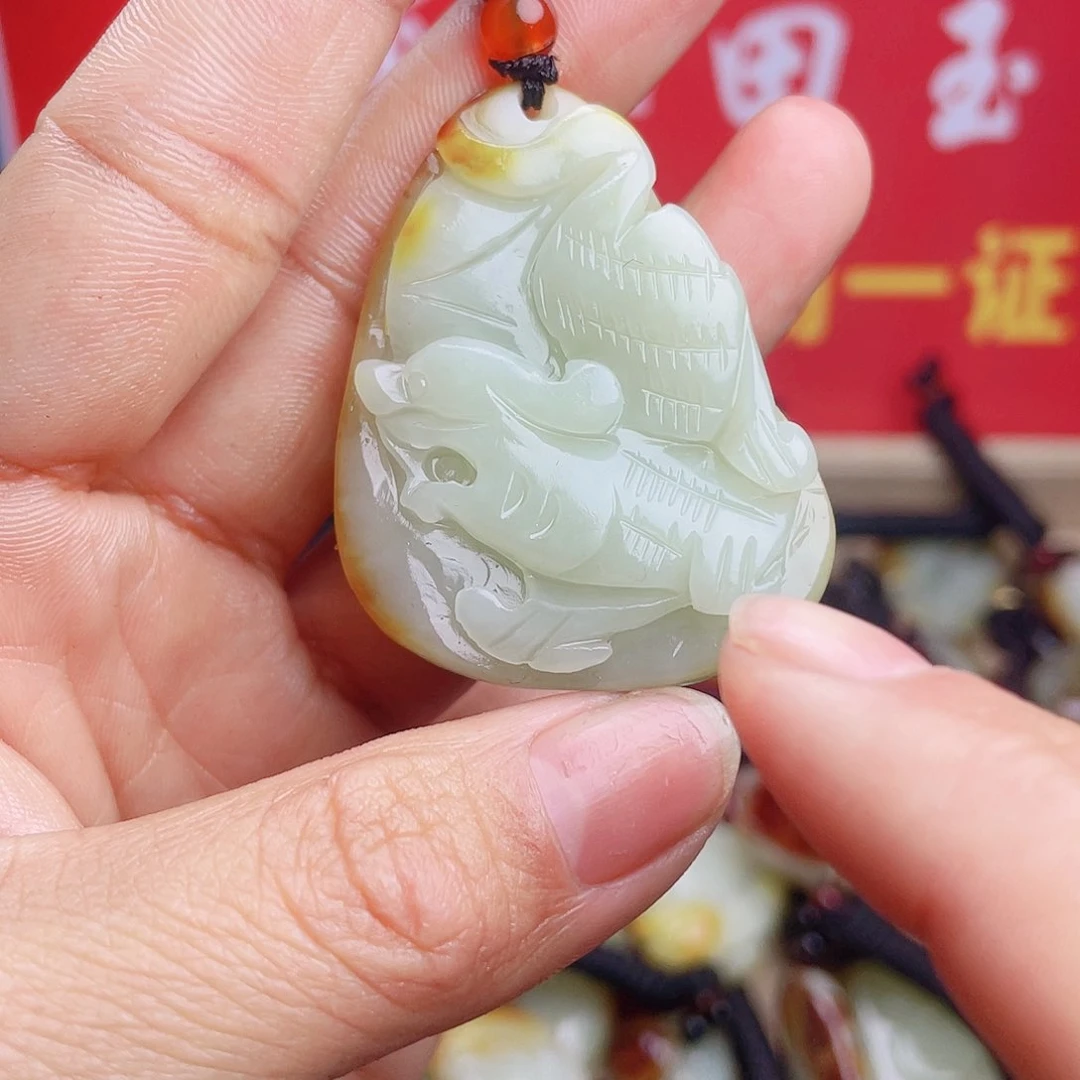 和田玉颈饰未镶嵌