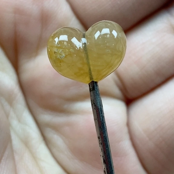 颈饰未镶嵌硅化珊瑚（珊瑚玉）有瑕 小
