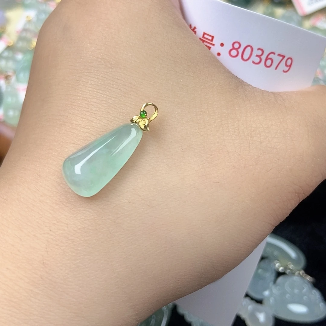 翡翠未镶嵌挂件天然